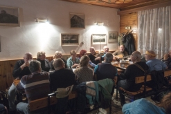 Lesní přespávačka v jeskyni #2