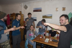 Lesní přespávačka v jeskyni #2