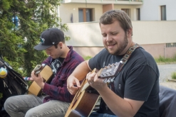 Šavlozubky + Čajka