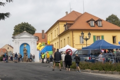 Hudební festival Švestkové dráhy a Třebívlické vinobraní