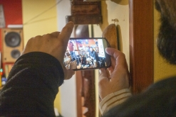 Koncert pro UA: Serhiy Yakimchuk, Ernest Voltr, Pepek a Námořník, Tom77 - Čajovna - vinotéka bez názvu, Lovosice (30. 3. 2023)