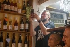 Miri: Planety, vztahy a písně, které tvoří život sám - Čajovna - vinotéka bez názvu, Lovosice (19. 5. 2023)