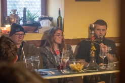 Miri: Planety, vztahy a písně, které tvoří život sám - Čajovna - vinotéka bez názvu, Lovosice (19. 5. 2023)