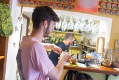 Tomáš Braun: Severní Indie / Jiří Petrák: Kurz (pře)žití v přírodě