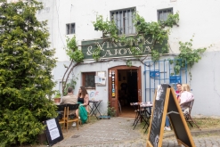 Belly Hole Freak - Čajovna - vinotéka bez názvu Lovosice (5. 6. 2023)