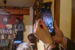 Vystoupení na saxofon s Radimem - Čajovna - vinotéka bez názvu, Lovosice (30.11.2023)