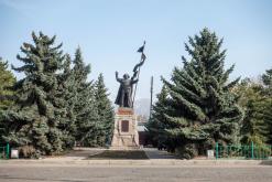 Karakol - Na cestách po Kyrgyzstánu (duben 2018)