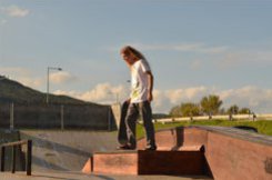 profile photo na bedně / foto: Jan Syrový, skatepark Lovosice