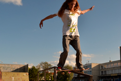 boardslide do nákloněné trubky / foto: Jan Syrový, skatepark Lovosice