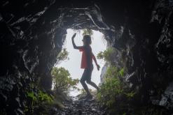 pěšky z nejvyššího vrcholu Madeiry (Pico Ruivo) na západ ostrova do Porto Moniz