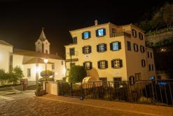 pěšky z nejvyššího vrcholu Madeiry (Pico Ruivo) na západ ostrova do Porto Moniz