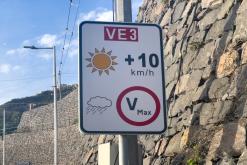 pěšky z nejvyššího vrcholu Madeiry (Pico Ruivo) na západ ostrova do Porto Moniz