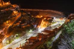 pěšky z nejvyššího vrcholu Madeiry (Pico Ruivo) na západ ostrova do Porto Moniz