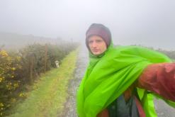 pěšky z nejvyššího vrcholu Madeiry (Pico Ruivo) na západ ostrova do Porto Moniz