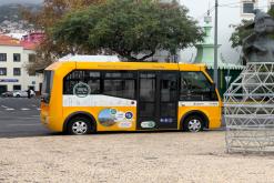 pěšky z nejvyššího vrcholu Madeiry (Pico Ruivo) na západ ostrova do Porto Moniz