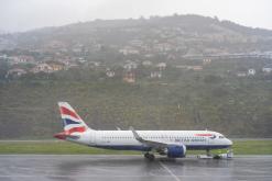 pěšky z nejvyššího vrcholu Madeiry (Pico Ruivo) na západ ostrova do Porto Moniz