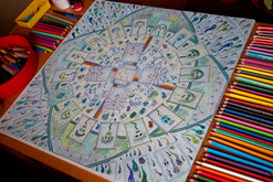 mandala Obrazy odjinud / pastelkami / formát čtverce 61 cm