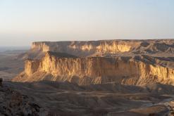 pohoří Tuwaiq - Týden po Saudské Arábii (prosinec 2024)