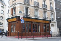 napříč ulicemi / Paříž