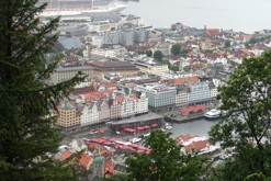 výhled cestou na Fløyen / Bergen